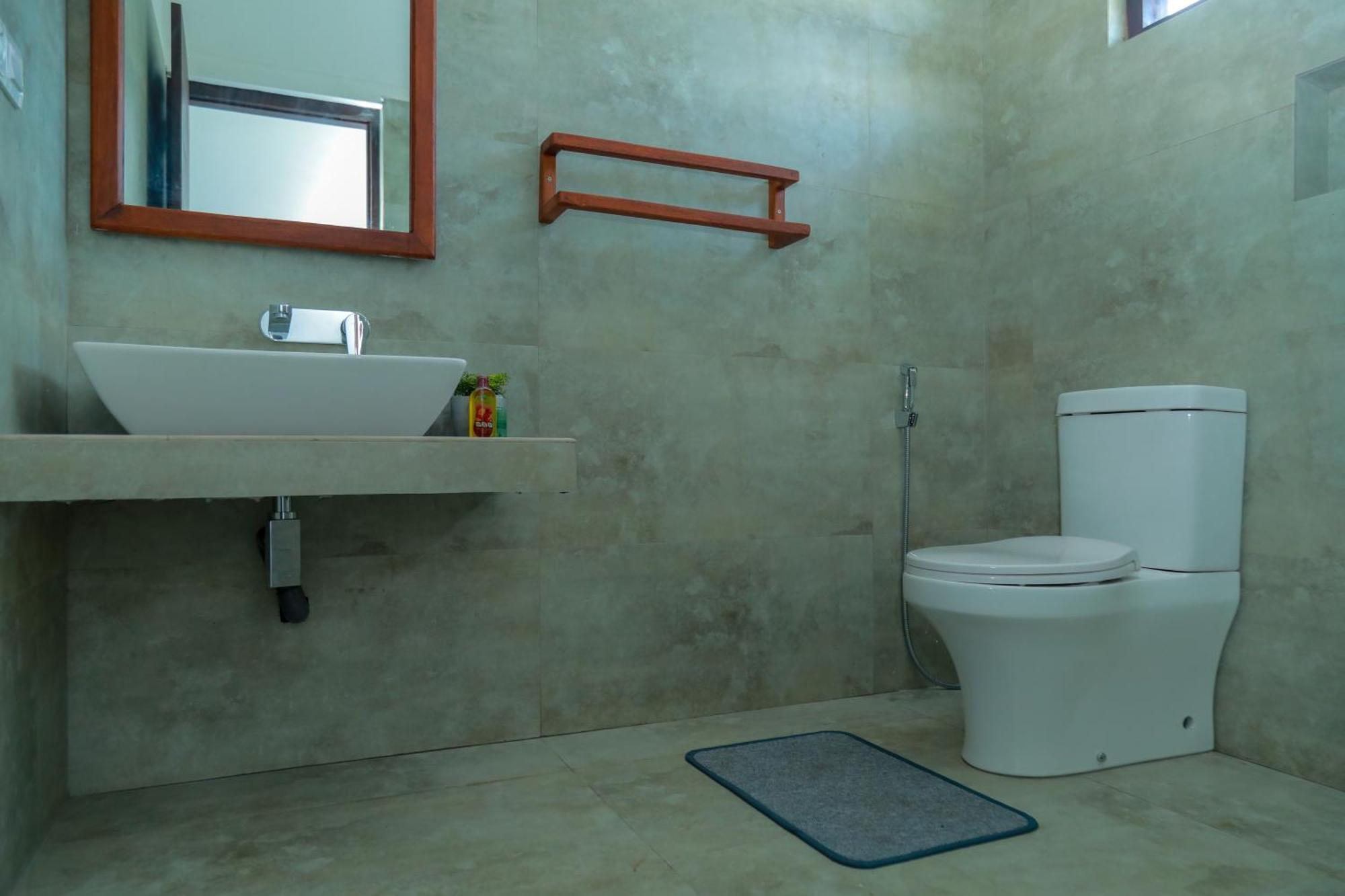 Traveller'S Hotel Hikkaduwa Dış mekan fotoğraf