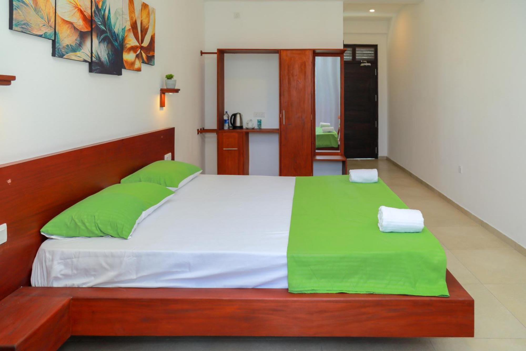 Traveller'S Hotel Hikkaduwa Dış mekan fotoğraf