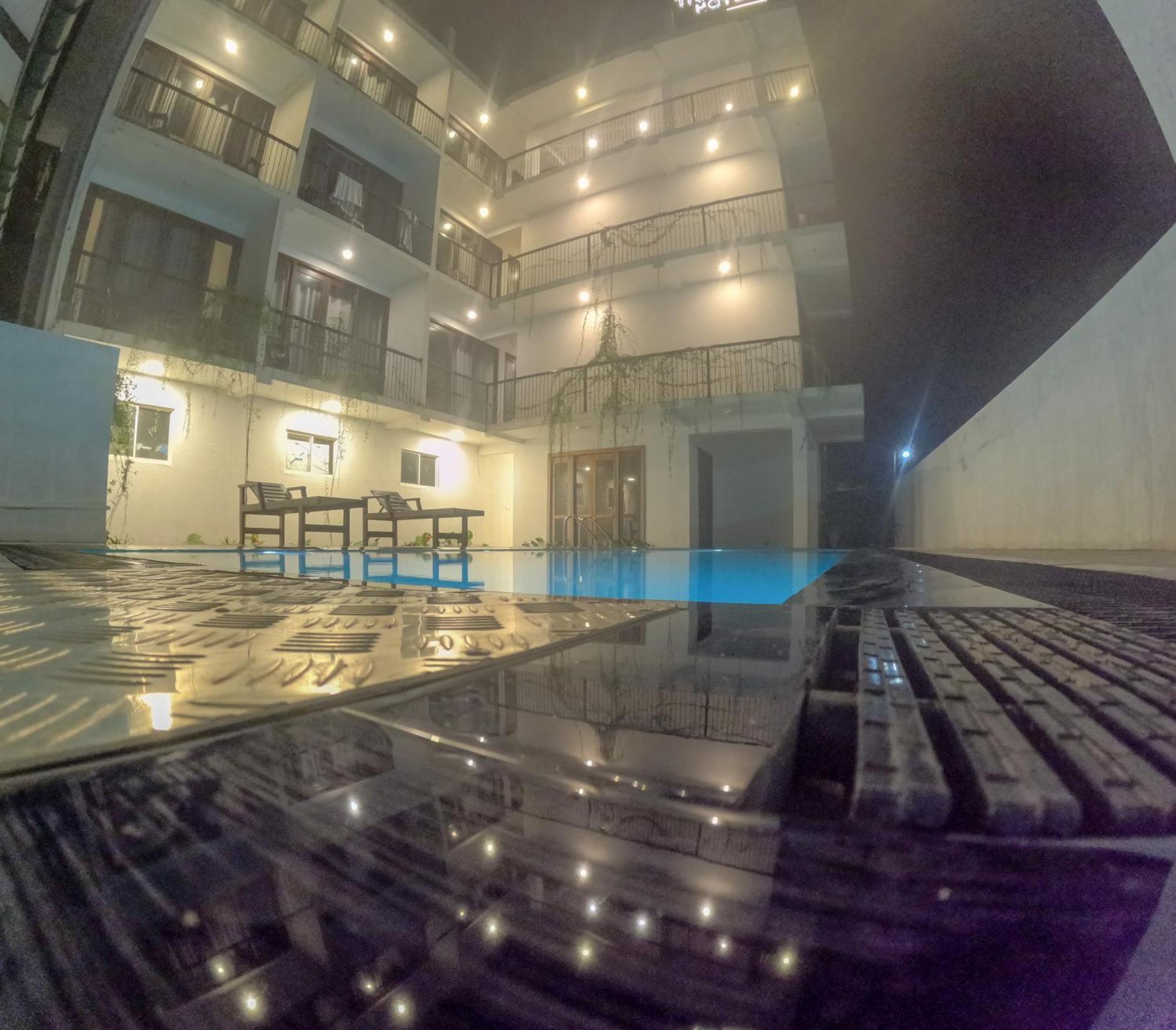 Traveller'S Hotel Hikkaduwa Dış mekan fotoğraf